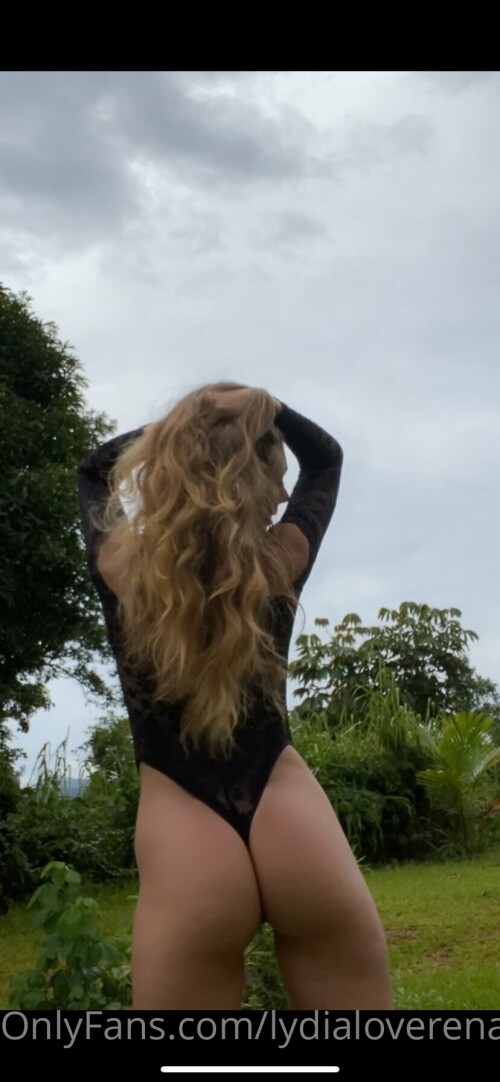 828x1792 194157250dbda7d9ebdf34578bd2d33641296243dcd396ac