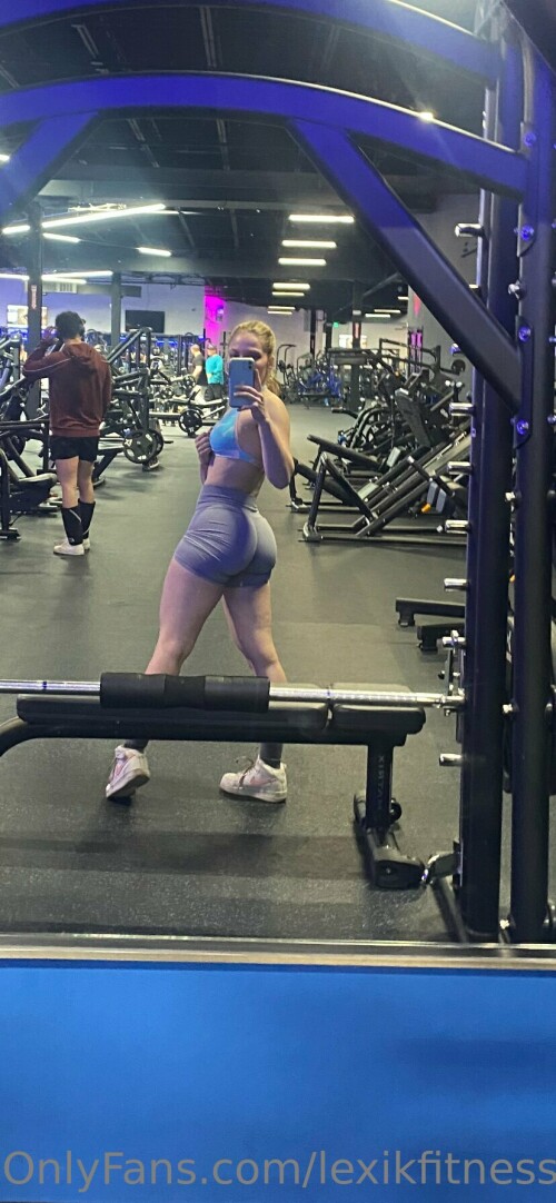 828x1792 286e8ce67a0dfd9e109592135b41e3a9