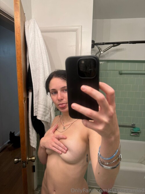 82A70C62 C922 44E2 913E E3D90945EAEFbe95dcffdd1613b5