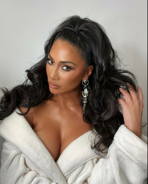 82F77419 BCBC 4096 9829 165BC52CBA2B