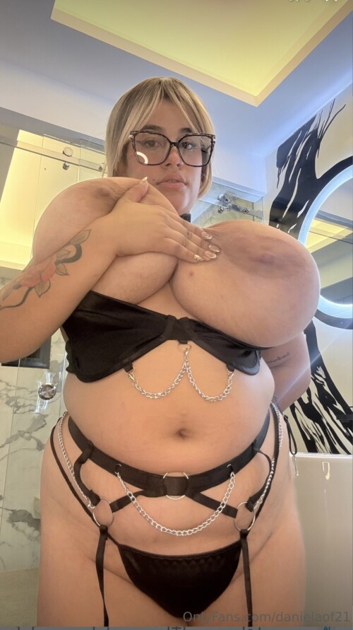 8301AC34 0301 4F41 8B60 BF79BCDC073C1032f53ae585bdf4