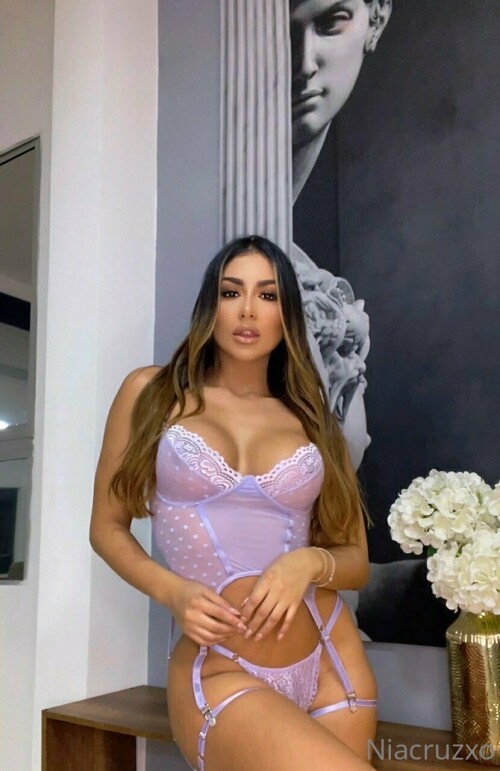 830x1280 ca12a46279a37073c291e4e115fadb22