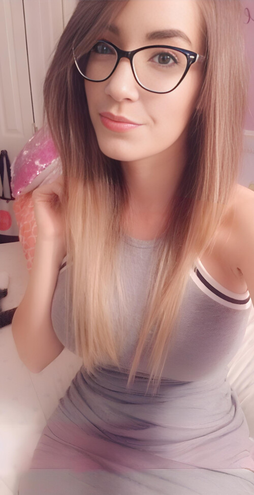 83533bb6d35b4be493669c94e110b5823291e0e9cfae5856