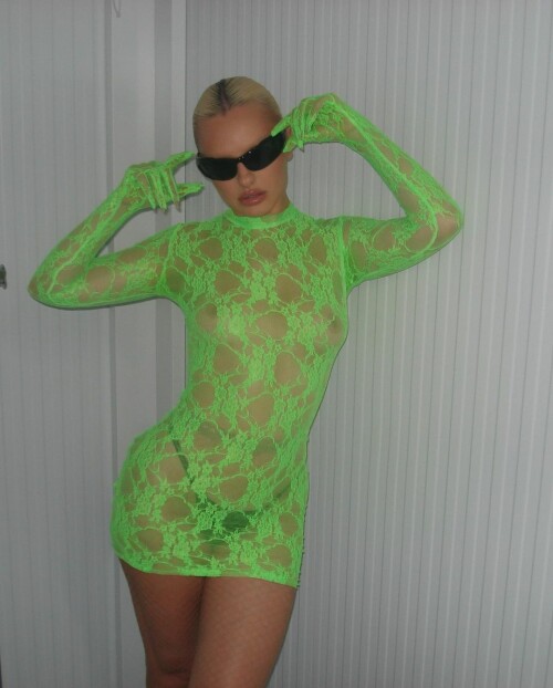 841F2C8E D9EF 4749 9AA7 58CCAEA3244341dceba917dc82b6