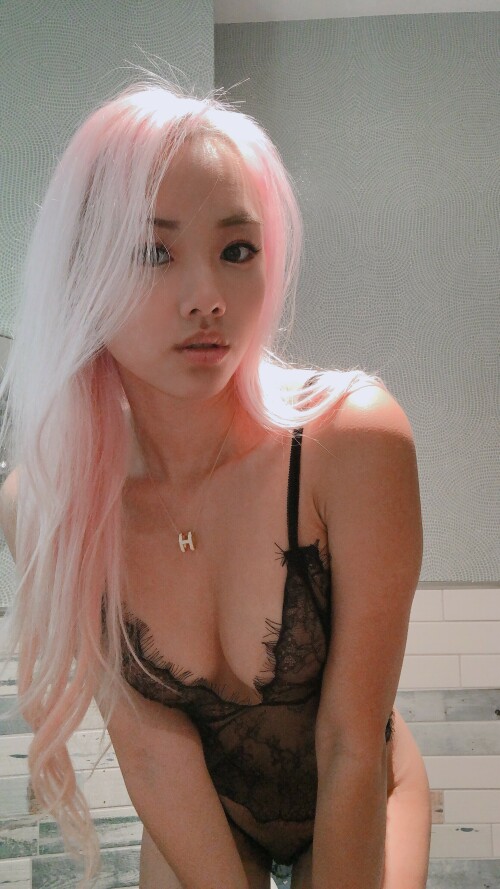 850DC17D 1E2F 4A8D BF74 A70A4336FF558f7696212724ef47