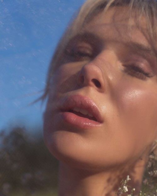 85590EE3 A1C1 4F92 9D0C 0FB7C7DD426D