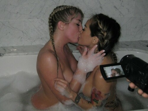 85818C17 6FEF 4704 9C1C 2C249791A1A2