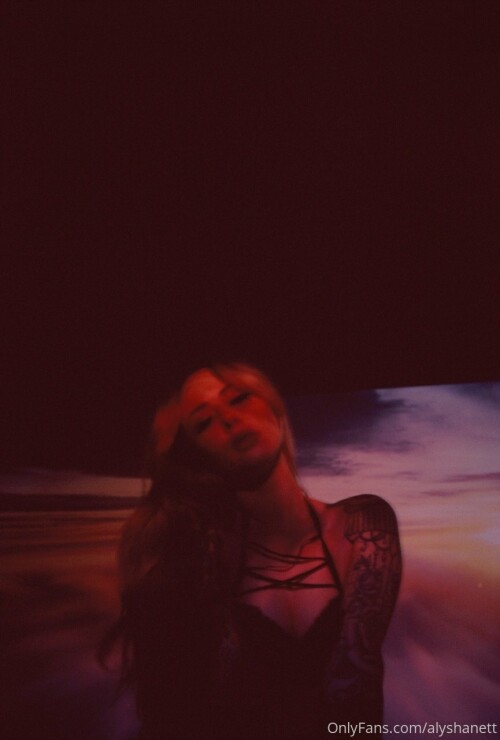 865x1280 606b960712df5e1d1a6d983d98cc3a72