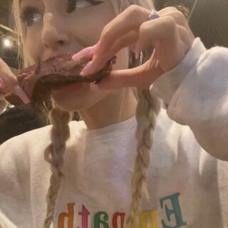 870x1286_b7b61cb3584575cc5e7ae05beda7c04c1e304eac85612be9