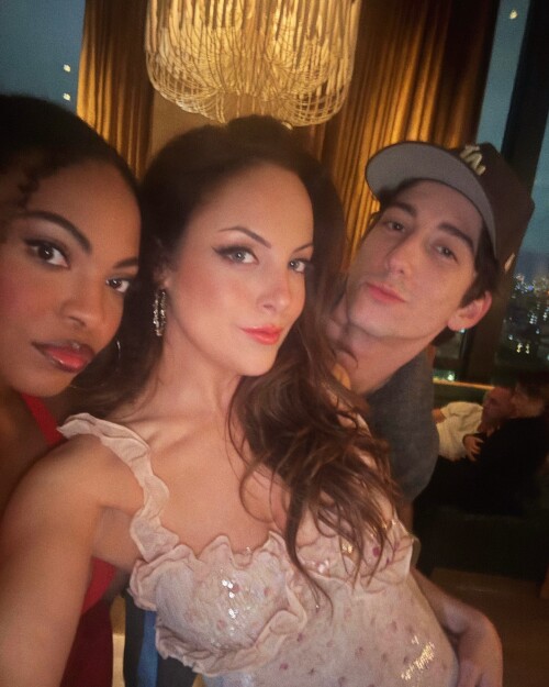 87tpgy78 490b56f405525ff87