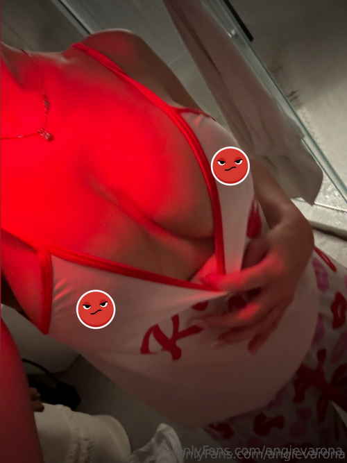 883932111_7655df5ea3084374dea