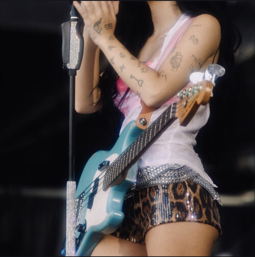 8861FFF5 D59F 4684 8228 3431CFE4F42Ef3fc27cad8976340