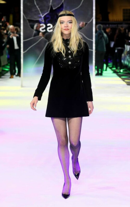 88d8e24efc697391d3f5ddff0ed89b12 1