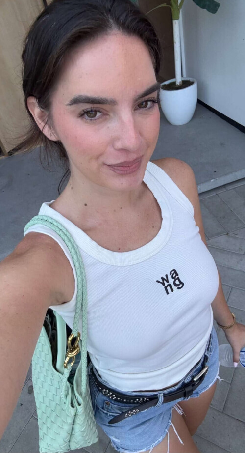 8A59A2AC D724 4884 9678 F5F7A1BF7F9705a04622f034b654