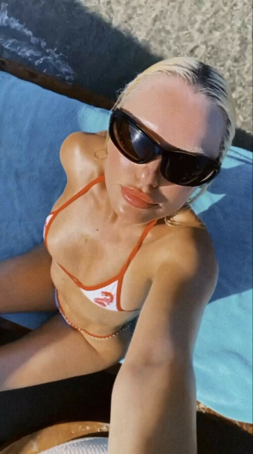 8A8A3F0A EE8F 4992 9584 4403D97C867E96604c4ecdc9cdce