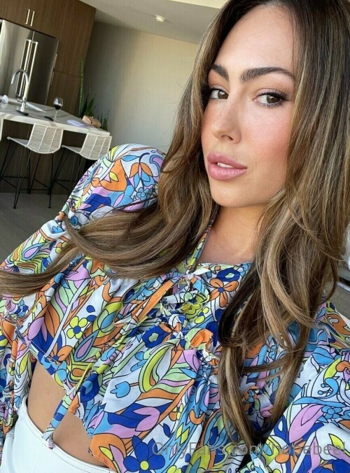 8B368726 66F6 44E6 87C1 993106895C2F