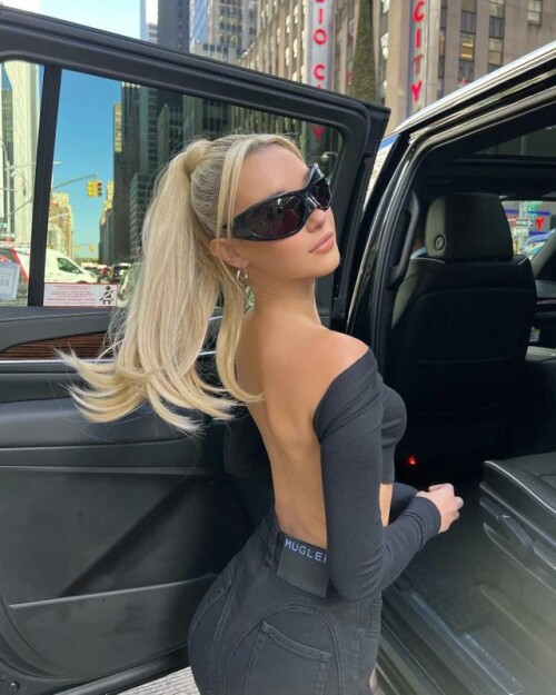 8E1F68CC 7587 4D92 A54B 9087894FD09B