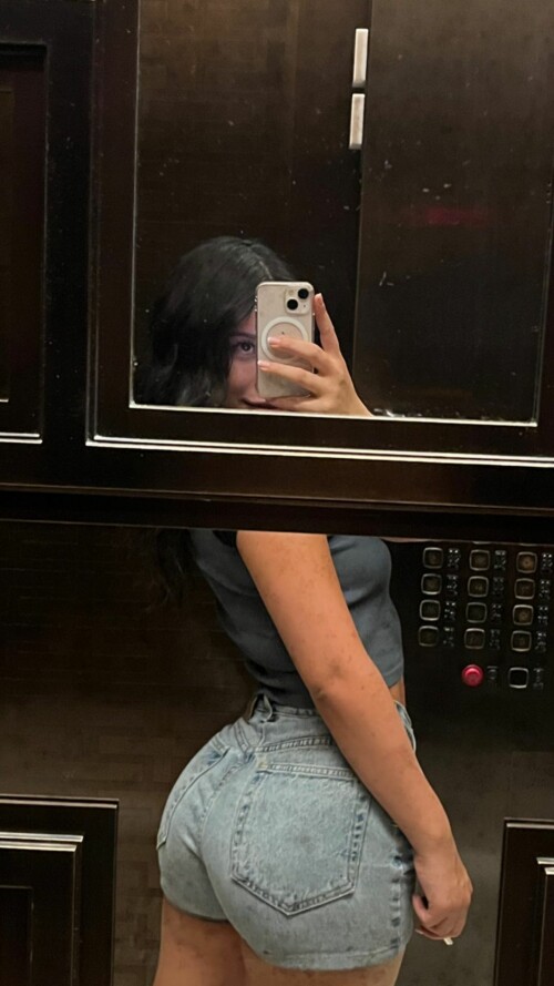 8F062835 CA56 4F0C BC96 BD74215C29F7