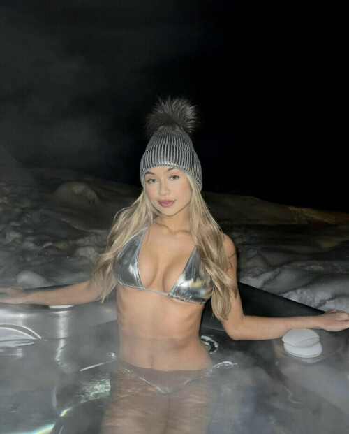 8FF8C82F 7AFF 4ACA A3CA 251074F458A3