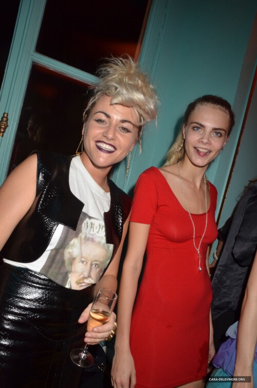 8 85074bc72d5a4659b5