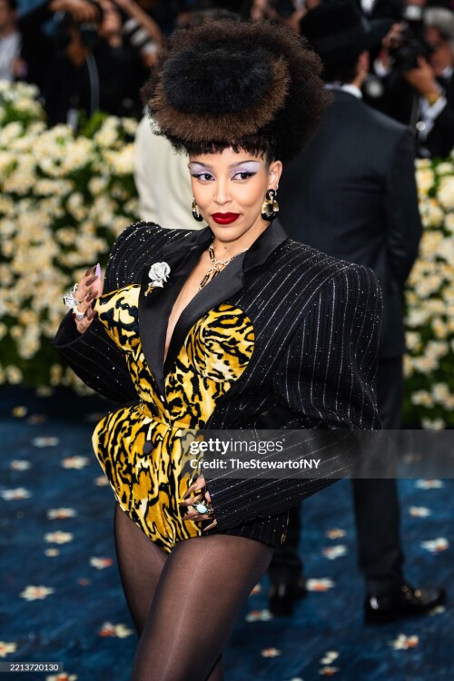 NEW YORK, NEW YORK - MAY 05: Doja Cat attends the 2025 Met Gala Celebrating "Superfine: Tailoring Black Style" at Metropolitan Museum of Art on May 05, 2025 in New York City. (Photo by TheStewartofNY/GC Images)