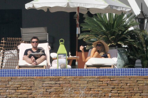 9 eWaqplRd86840d9e94ff670