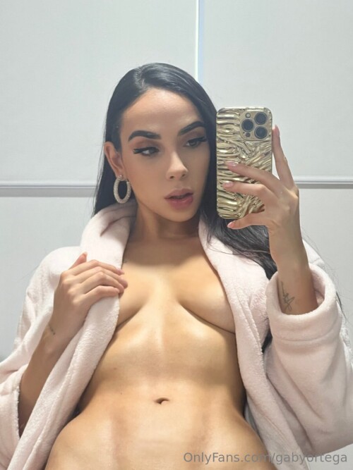 900x1200 4f885b3417ae13ba069067699686fc3803f176a5cf7e93c1