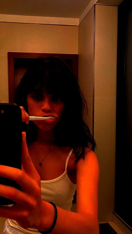 903D7BB9 257B 4D25 BA63 AE0865B97E91