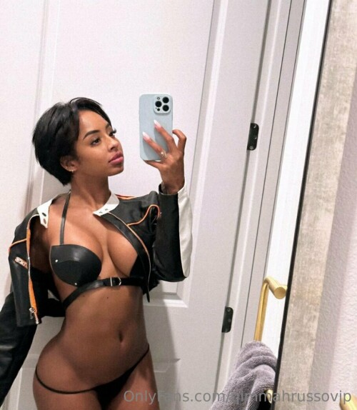 910x1044 e4a7e07ee0e43cefa1e9ed1e3f1beb5571b976b8cc66d9e6