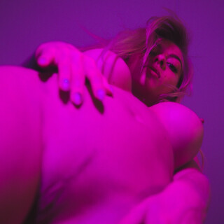 910x1365_d63b606cd242650812453546a1ee9dd87462bbede51fac95