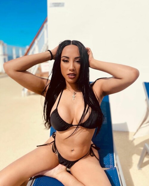 912DBB53 DB74 40F1 9061 5153DE24E9E2