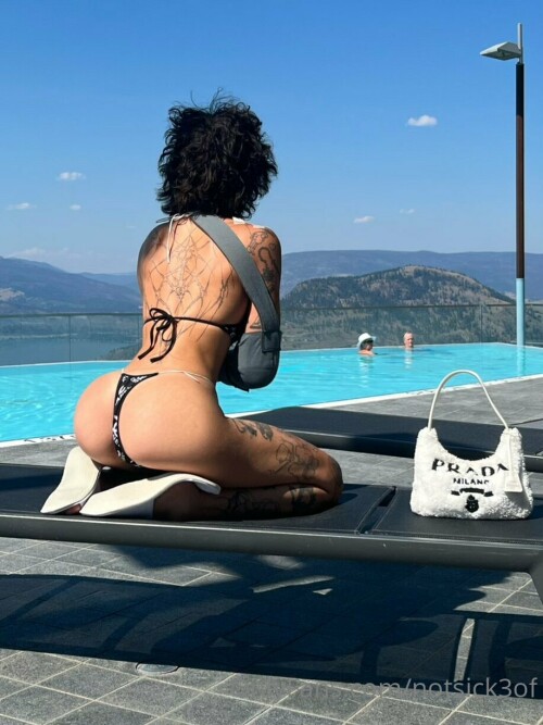 917x1223 c37cb5c5b41244c42e1ac1572a7c2790