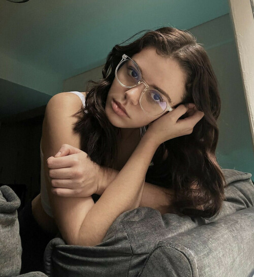 918BE081 B7B1 40B7 8A37 45420EADCCE5