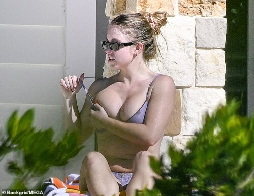 93054767 14183323dbff2b5e3e2480fa