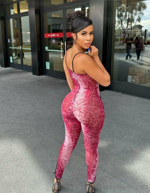 932x1194 710cf8e5e8a47da0de8e3ad71a4b54fb