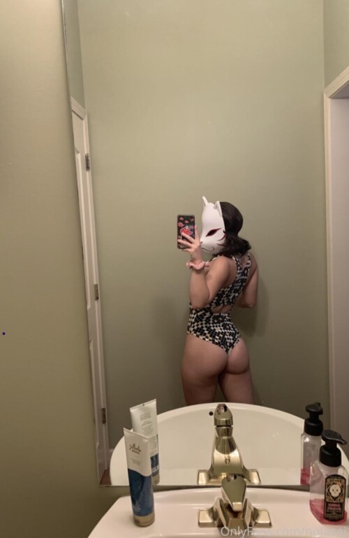 93C910E0 B4FC 48E5 A136 C6CA21AC2A00