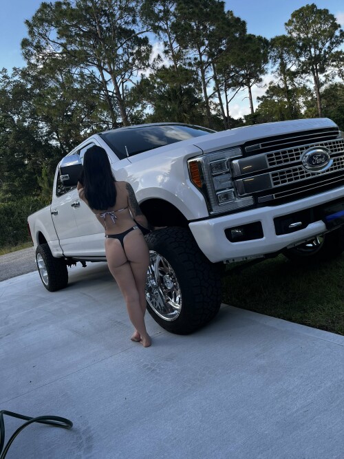 93CCE7B9 E917 4026 9B5B 8CC88D48C692