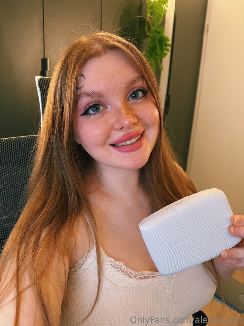 93eef509210ba71386ab78c5fdc3f426b180e642d8a3e4f08c3b82f283f6e9fb8bcc79457609da09