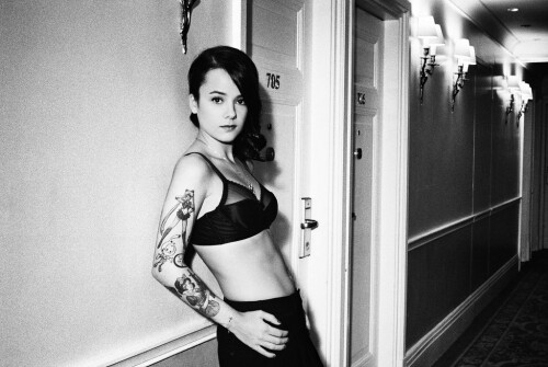 9402359954 177042201d b