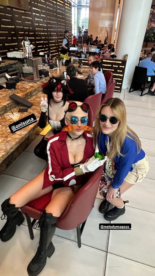 94029bd92bb955ad7a77b