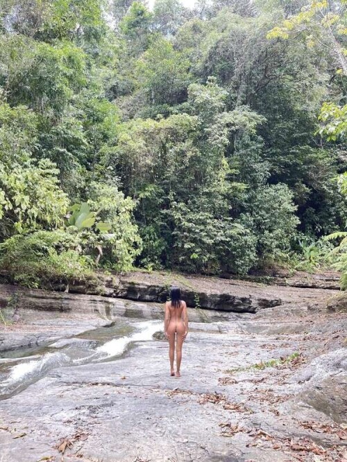 946f266f3081788b5cdc9ccff05096f8eb0f496925ffc0ea3d4a7a742900158a5fe23de7beb58c2c