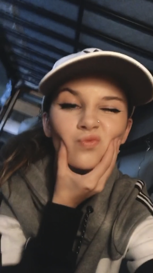 94D4098B-2852-491F-8A14-E651B72AFB09