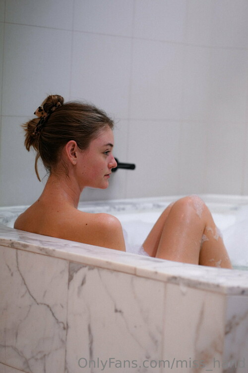 959c474d e17e 44c6 81cb fe9a3137096a