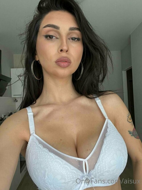 959x1280 66dd013bbbe8d9fa5f4098d5a8c06407