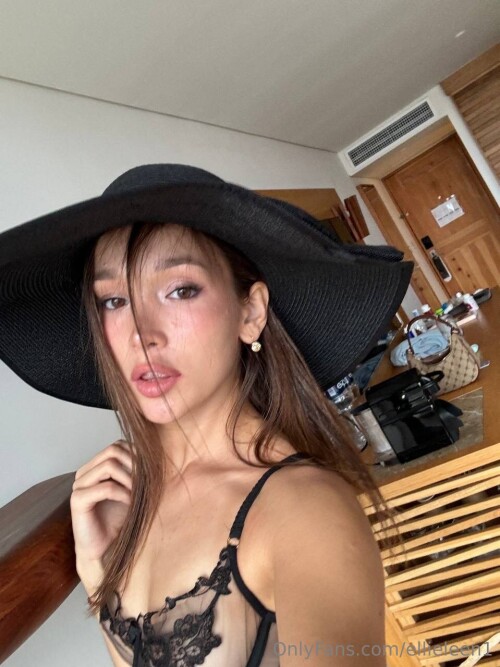 959x1280 c87080ae667f9bf21fc735898a66c67858e906867dd3648f