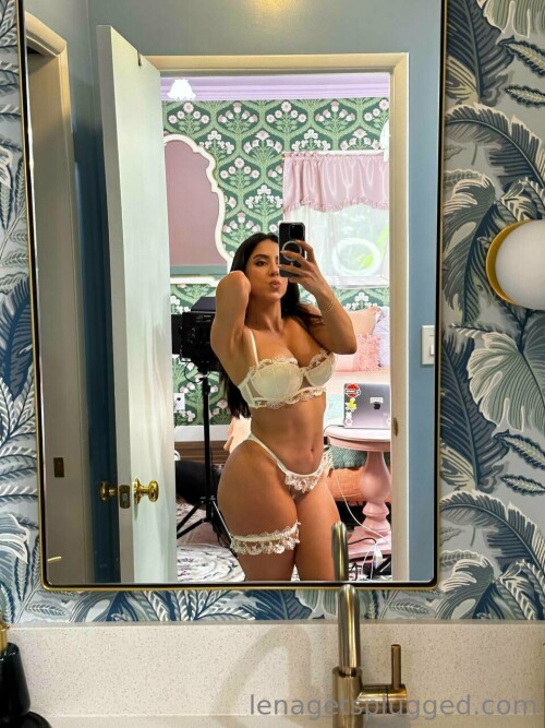 960x1280 0d4eb75b87b606f954b422a389266ffe1bd8aad97ddf2966