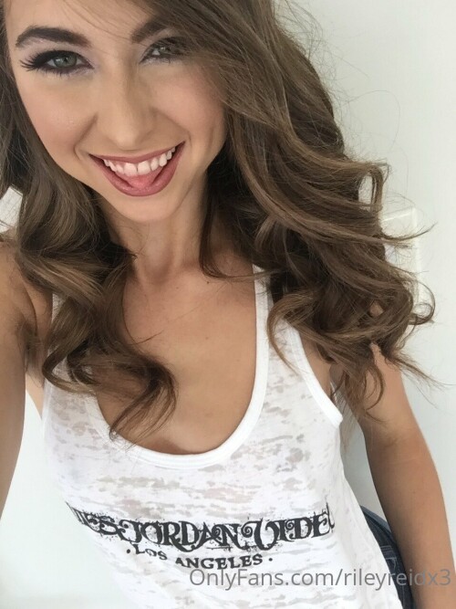 960x1280 3ed7fe39eca742772130ca151c91bd0b