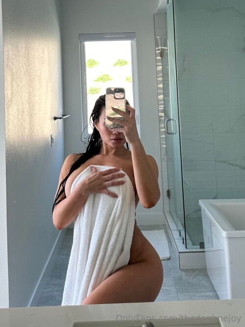 960x1280 7d2aadb67544d06f6f190a89f983ddb6b47f9b259d24de1a