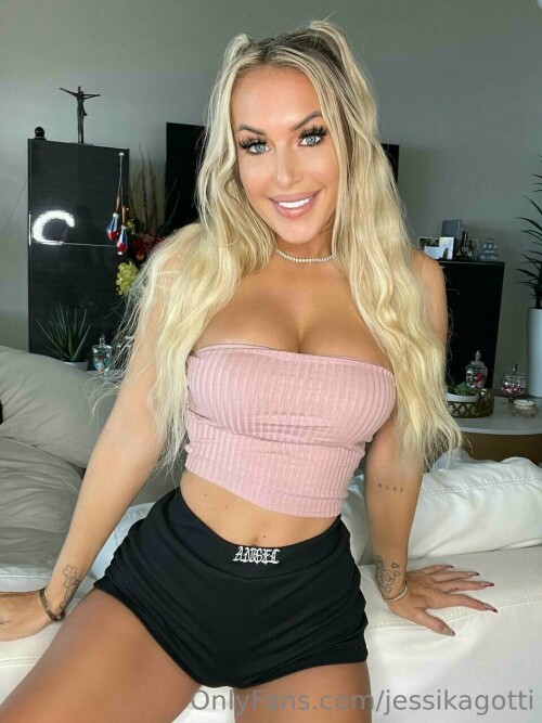 960x1280 7d49da984d50bb733b95ee95e1cdec19f07cb722e8e6ed37