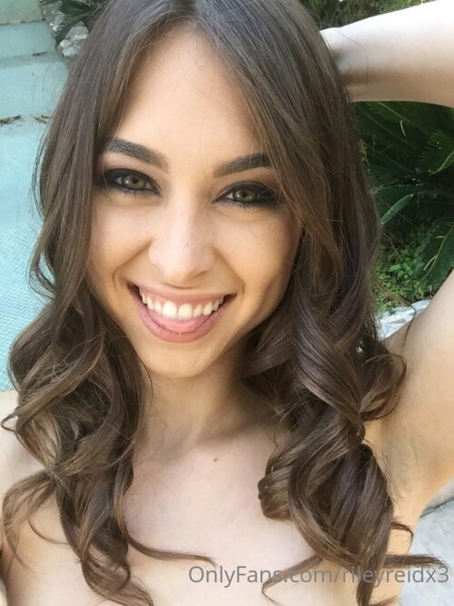 960x1280 87849162e49e24f82784c86c051179a8